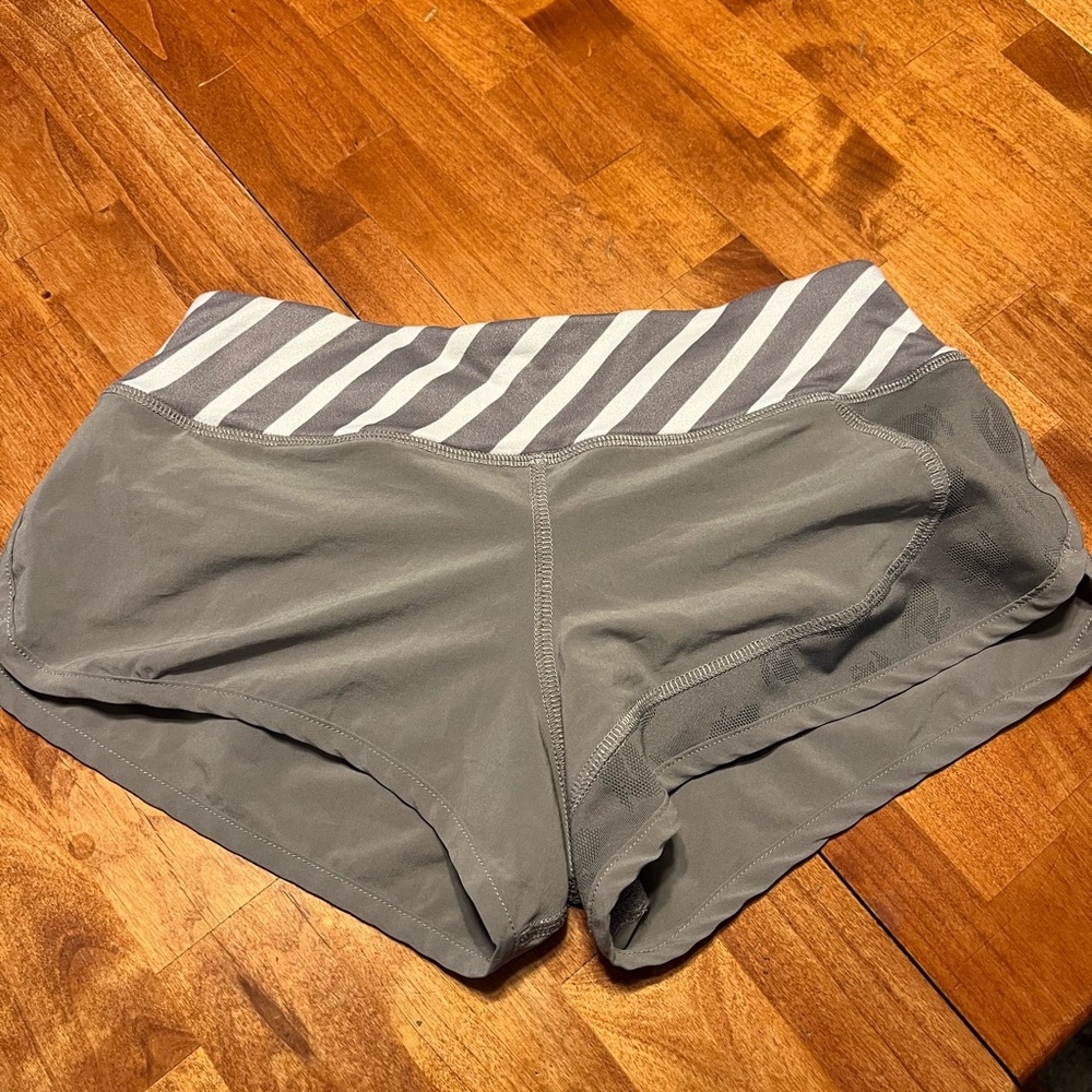 Run in Rabbit Women's Catch Me If You Can Shorts size XS